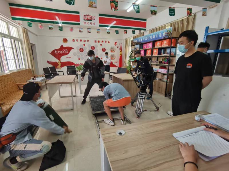 岳阳楼区广告片拍摄公司：极简主义践行者，少即是多的视觉哲学